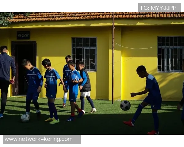 厄德高引领足球新潮流探索其背后的训练哲学与职业生涯发展